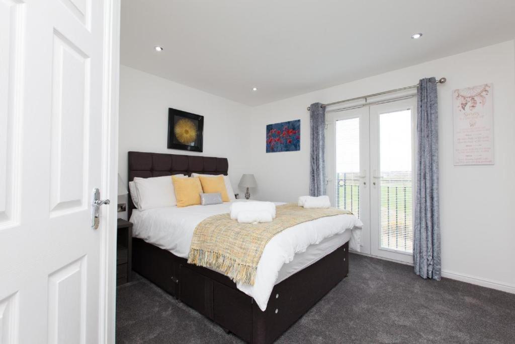 Apartamento Super Prime Park View Duloch By Tba Dunfermline Exterior foto